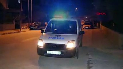 Eşini öldürüp oğlunu eve çağırdı