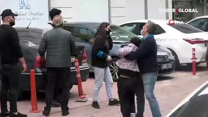 Adana'da marketten bir paket mendil çalan çocuğa şiddet!