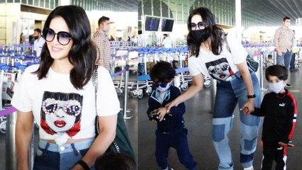 Descargar video: Sunny Leone snapped at Mumbai airport with her kids, Noah & Asher