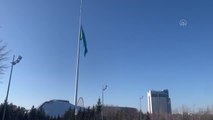 NUR SULTAN - Kazakistan'da Ulusal Yas Günü nedeniyle ülke genelinde bayraklar yarıya indirildi