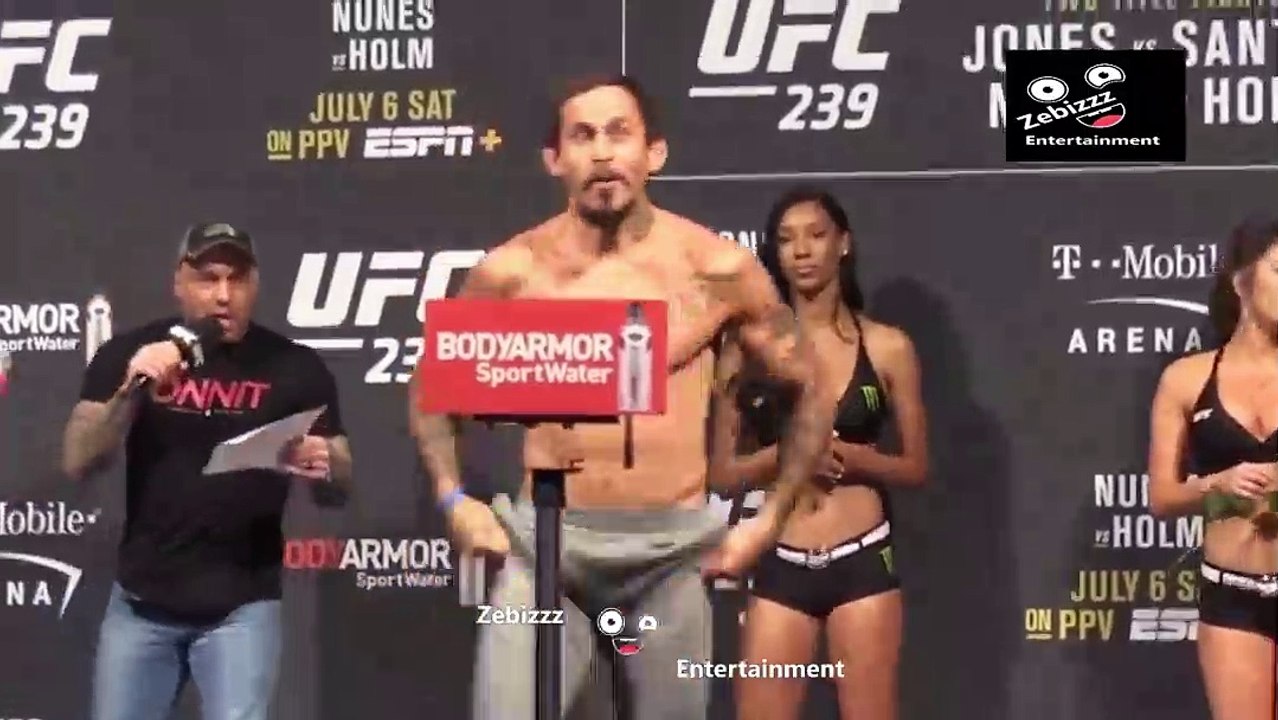 mma fighter was impressed by the beauty of ring girl