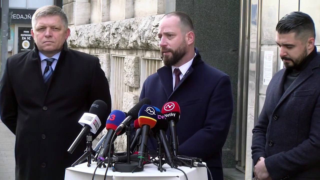 ZÁZNAM: R. Ficovi mali zrušiť obvinenie v súvislosti s decembrovým protestom