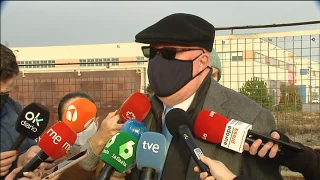 Villarejo dispuesto a llegar a la Corte Penal Internacional por la venta "clandestina" de bombas de racimo