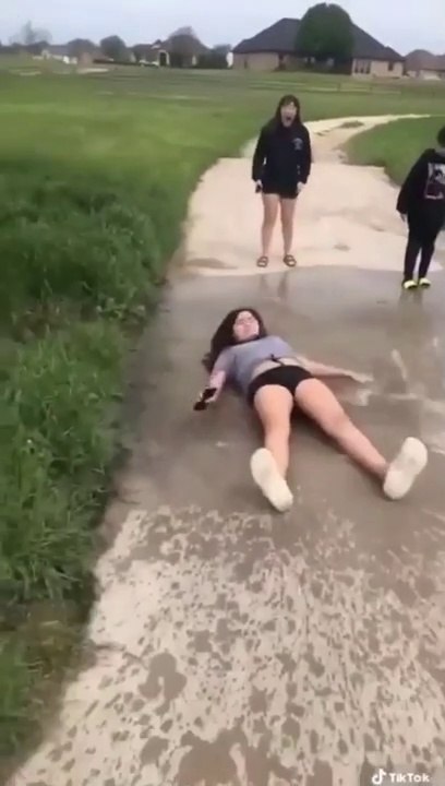 Try not to laugh: tik tok fail compilation