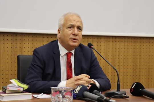 Yargıtay 2. Hukuk Dairesi Başkanı Gençcan Aile Hukuku Uygulamaları seminerinde konuştu