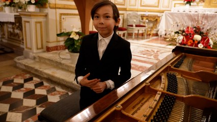 « C’est un petit Mozart » À  8 ans, Guillaume est déjà un prodige du piano
