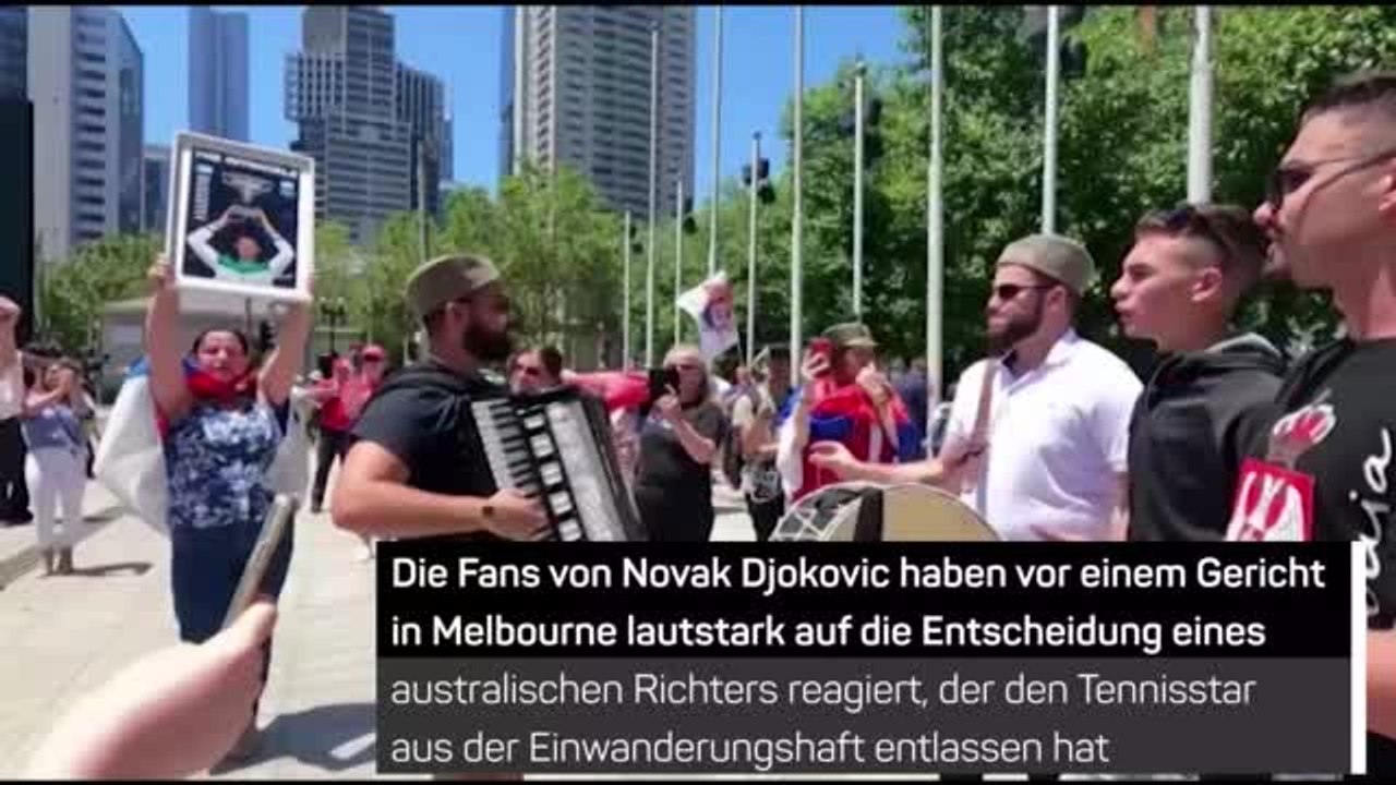 Fans freuen sich über Djokovic-Urteil