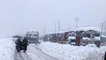Heavy snowfall in Kashmir, traffic stalled at many places