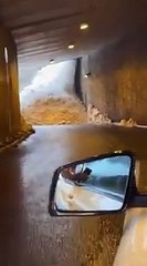 Un conducteur piégé dans un tunnel par une coulée de neige dans les Pyrénées