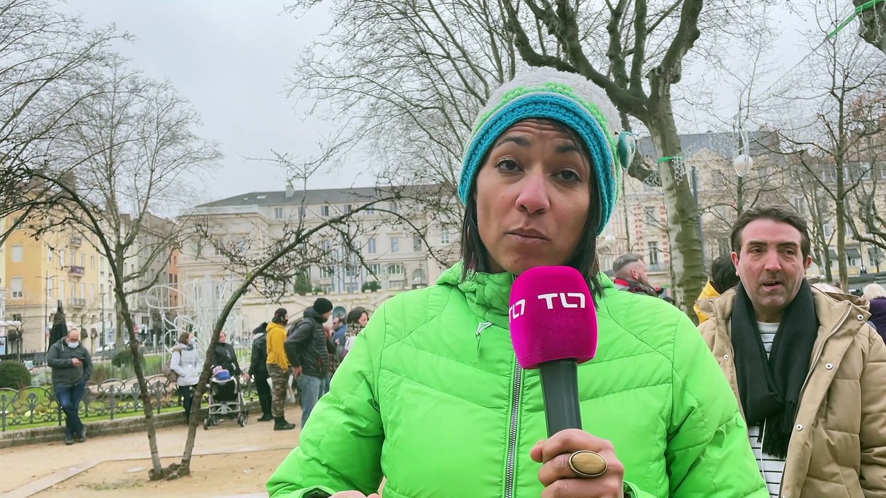 Environ 600 personnes manifestent contre le pass vaccinal à Saint-Etienne