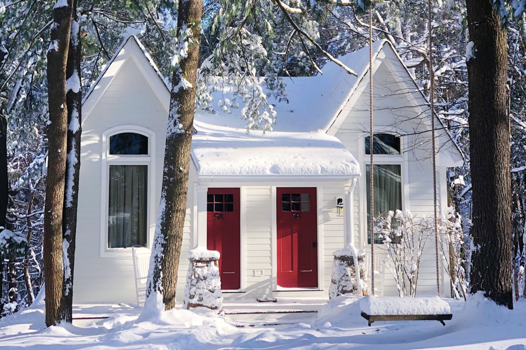 These Luxury Cottages on 500 Acres in Hudson Va...