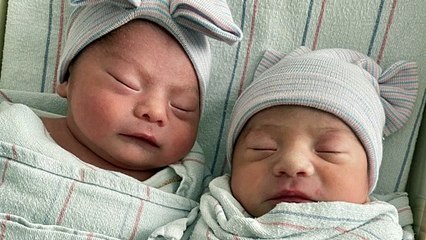 Twins born together celebrate their birthdays in 2 different years!