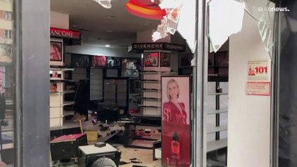"Хочется вернуться к нормальной жизни": Алма-Ата постепенно восстанавливается после беспорядков
