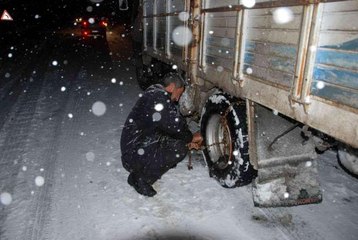 Antalya'da yeniden kar yağışı başladı
