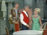 Green Acres S02 X 040 - Eb Discovers The Birds & The Bees