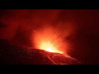 حمم بركان لابالما جدل مستمر.. اعرف حقيقة وصولها من كورنيش الإسكندرية