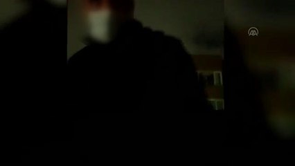 Kadıköy'de değnekçilik yapan iki kişi suçüstü yakalandı