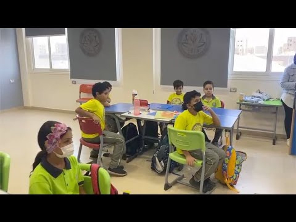 مدارس سوهاج تستقبل العام الدراسي بأنشطة رياضية وفنية وتعليمية