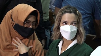 Nia Ramadhani, Ardi Bakrie dan Sopirnya Divonis 1 Tahun Penjara