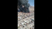 Un incendio arrasa 100 viviendas en un asentamiento irregular en Iquique, en Chile
