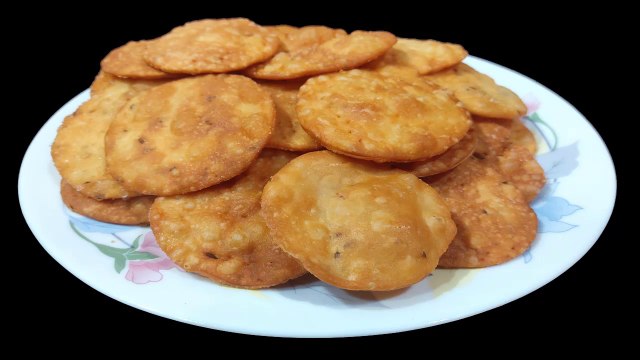 Maida Papdi Recipe | Chaat Papdi | Maida Khasta Papdi | Papri Chaat