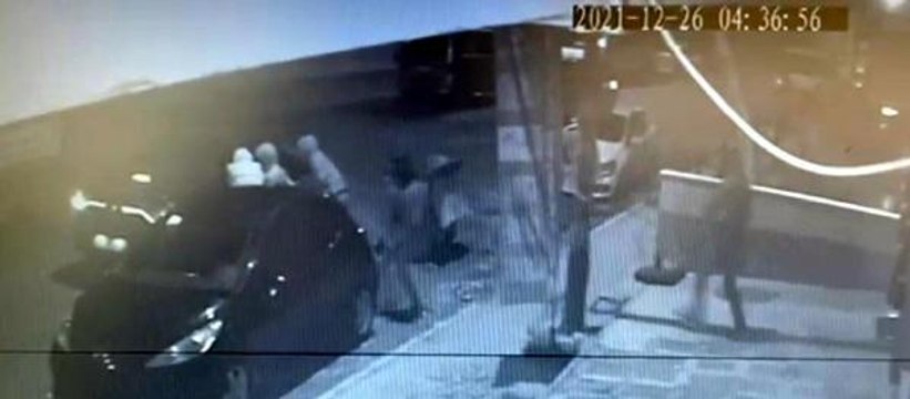 Son dakika: CEP TELEFONU VE BİLGİSAYAR HIRSIZLIĞI ŞÜPHELİLERİ KAMERADA