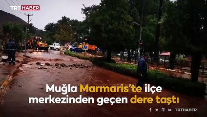 Marmaris'te sağanak derenin istinat duvarını yıktı