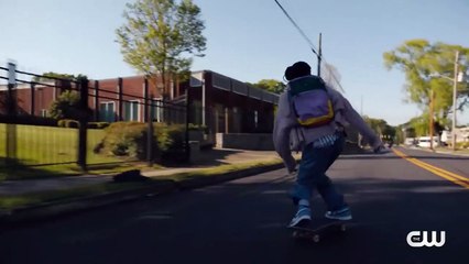 Naomi Saison 1 - Flying High | Trailer  (EN)