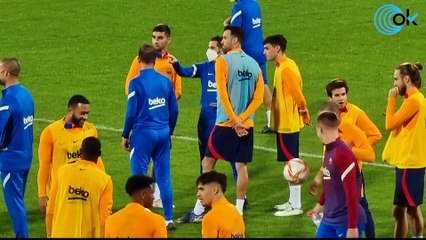 Busquets 'apadrina' a Ferran y Pedri tras su llegada