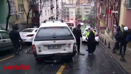 Ümraniye'de okul servisi 4 araca çarptı: 3 öğrenci yaralandı