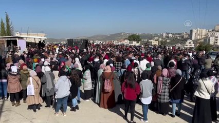 Download Video: Son dakika gündem: Filistinli öğrenciler, İsrail güçlerinin dün 5 üniversite öğrencisini gözaltına almasını protesto etti