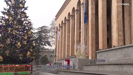 Georgia aprueba una ley que castiga con multas el ultraje a la bandera de la Unión Europea