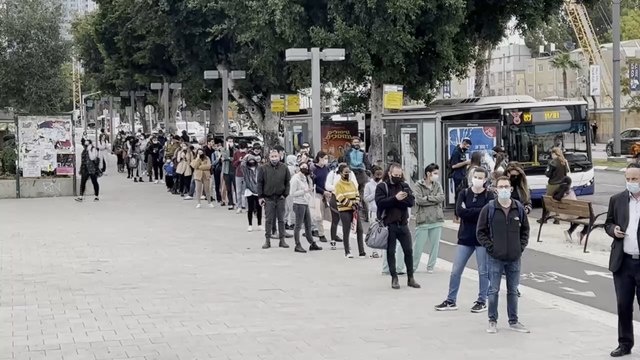 Israel reduce el aislamiento de positivos asintomáticos de diez a siete días