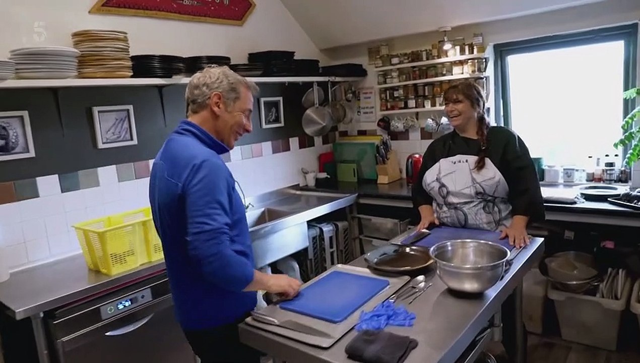 Robson Greens Fishing Coast To Coast S01E02