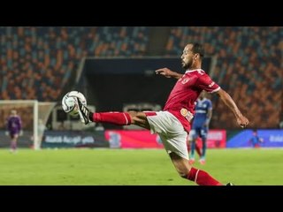 لحظة خروج وليد سليمان بعد اصابته فى مباراة الأهلي والحرس الوطني