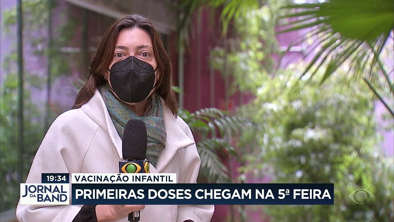 Mais de trezentas crianças - entre cinco e 11 anos - morreram de covid no país desde o início da pandemia. Número que reforça a necessidade de vacinação nessa faixa etária.
