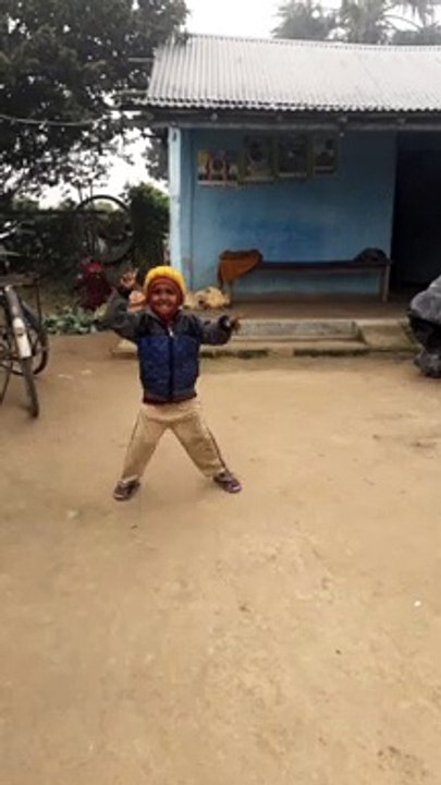 Baby funny dancing video