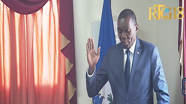 Gwoup 10 Senatè yo rekondwi menm biwo sena repiblik la avèk senatè Joseph Lambert kòm prezidan.