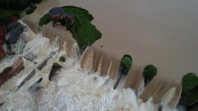 Una presa de Brasil, al borde del colapso por las fuertes lluvias