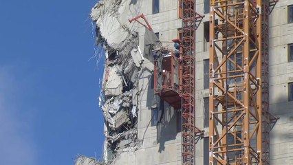 붕괴 아파트 인근 주민들 "영하에도 콘크리트 부었다" / YTN