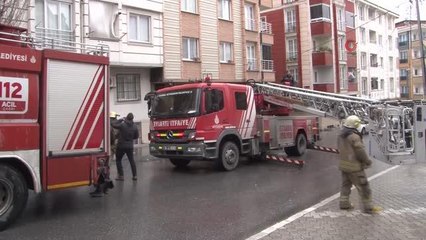 Esenyurt'ta yangın paniği... Yangında mahsur kalan çocukları itfaiye ekipleri böyle kurtardı