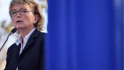 VOICI - « J'avais honte, oui " : les confidences déchirantes de Claude Chirac sur l'anorexie de sa soeur Laurence