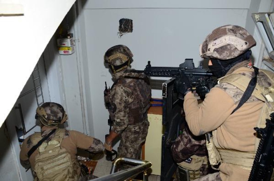 30 evden 3,7 milyon liralık hırsızlık yapan şüphelilere operasyon: 46 gözaltı
