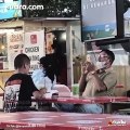 Viral Momen Haru Ayah Memfoto Anaknya saat Makan di Kafe, Warganet Auto Iri