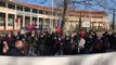 Un rassemblement en soutien à trois militants devant le commissariat de Martigues