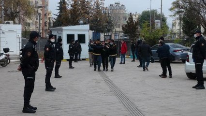 Son dakika haberi! HIRSIZLIK ŞÜPHELİLERİNE OPERASYONDA ELE GEÇİRİLEN PİTBULL BARINAĞA GÖTÜRÜLDÜ