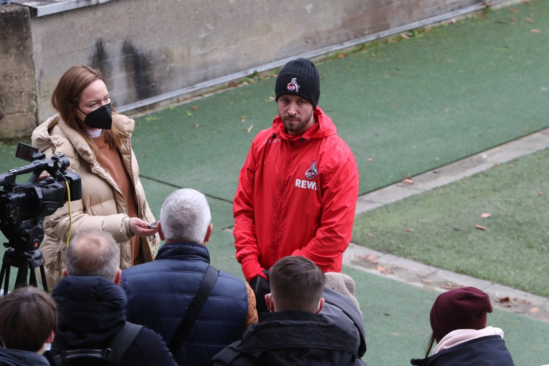 Uth im Scherzmodus: „Gegen Bayern ist es immer einfach“