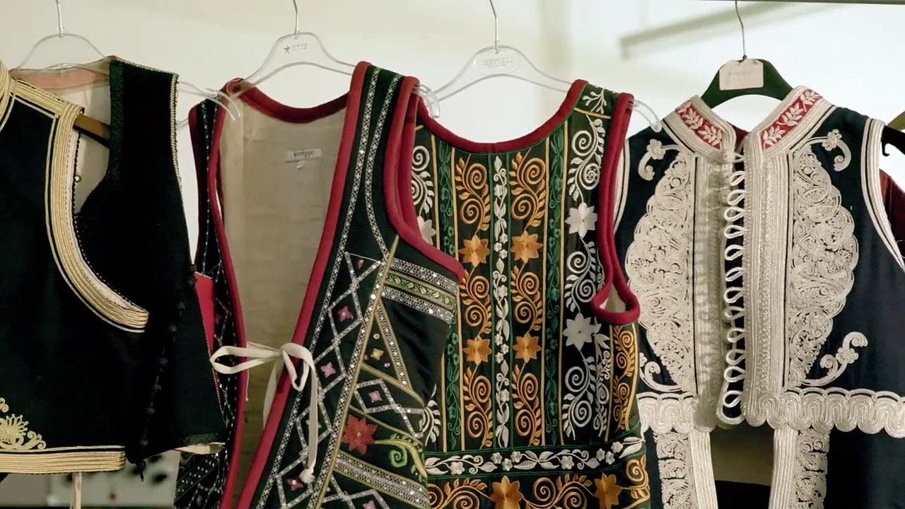 ديور تقدم The Greek Bar Jacket تكريماً لليونان