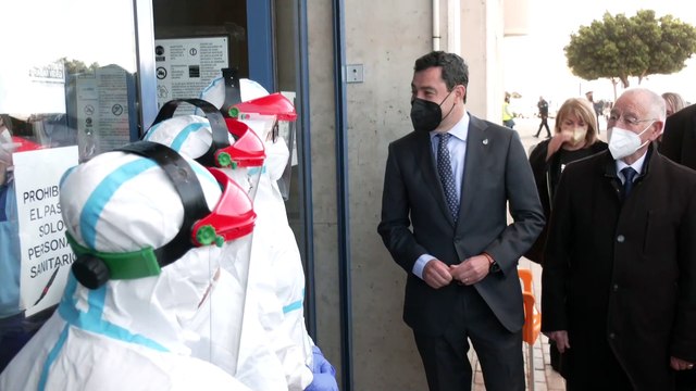 Moreno pone primera piedra del centro hospitalario de Roquetas (Almería): Un anhelo histórico