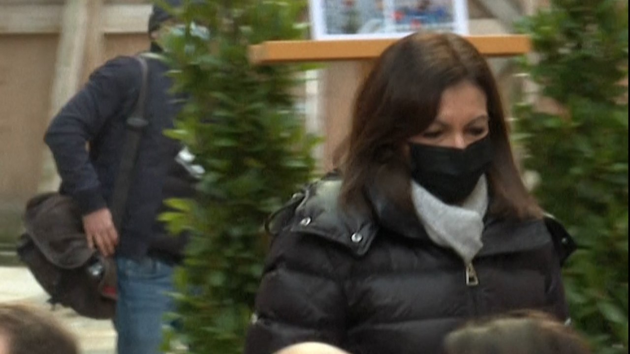 Paris : Anne Hidalgo huée lors de la commémoration de l’explosion de la rue de Trévis